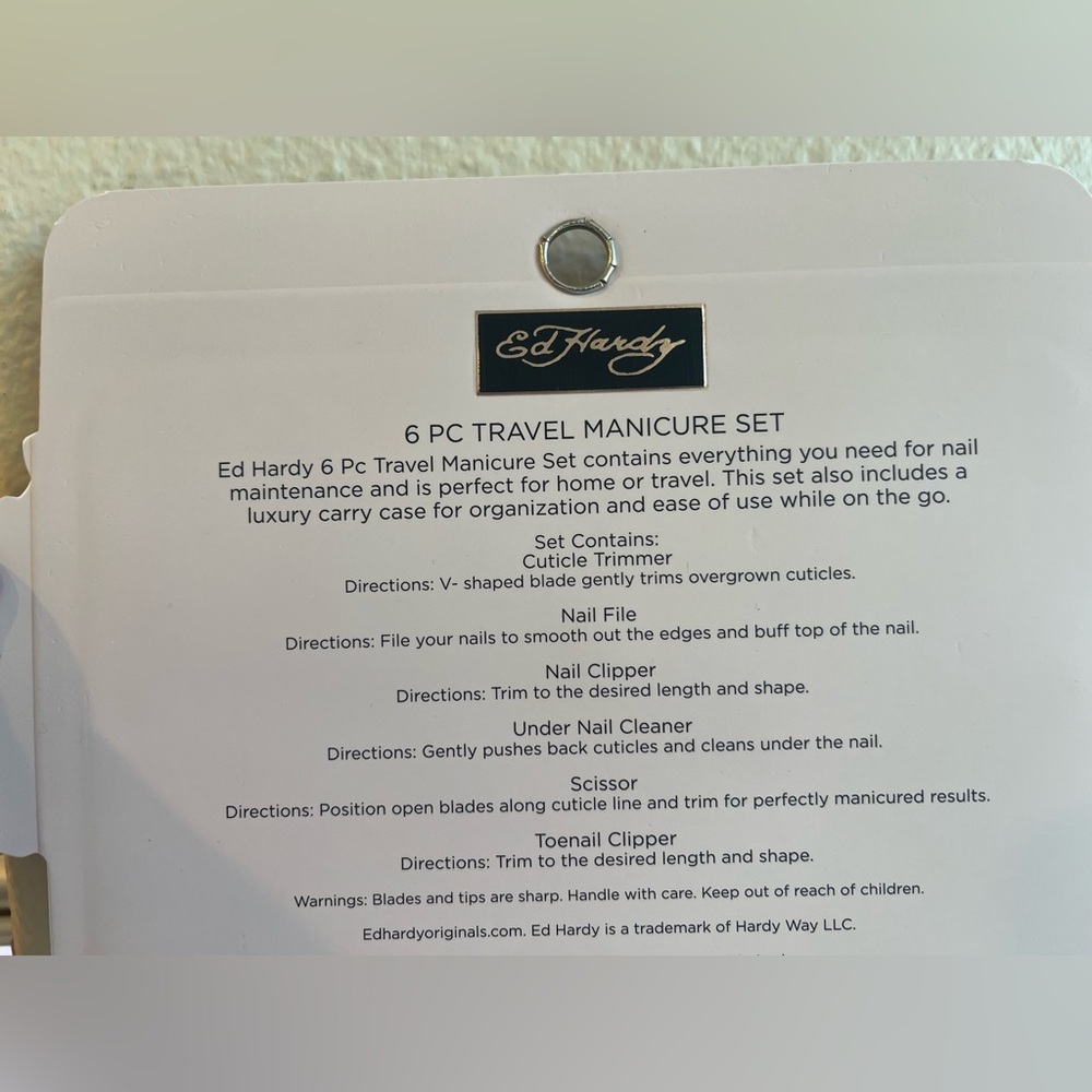 Ed Hardy 6-Piece Travel Manicure Set - Picture 2 of 2
